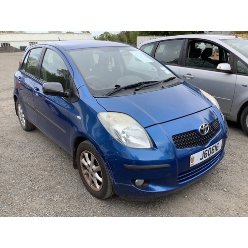 16 - A 2008 Toyota Yaris SR 1.3 five door hatchback J60616 (petrol/automatic), odometer reading 43,692 mi... 