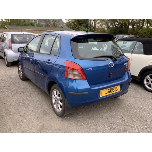 16 - A 2008 Toyota Yaris SR 1.3 five door hatchback J60616 (petrol/automatic), odometer reading 43,692 mi... 