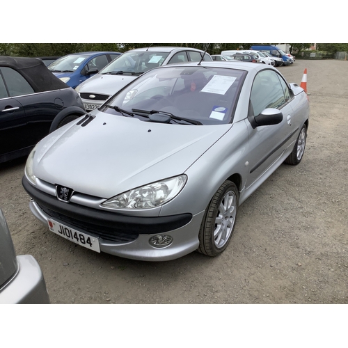 21 - A 2002 Peugeot 206 2.0 coupe convertible J101484 (petrol/manual), odometer reading 77,748 miles