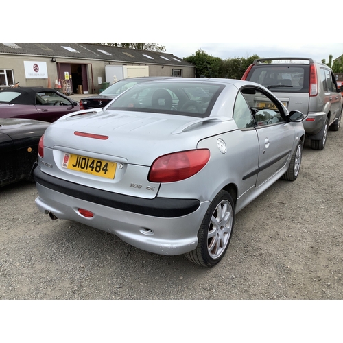 21 - A 2002 Peugeot 206 2.0 coupe convertible J101484 (petrol/manual), odometer reading 77,748 miles