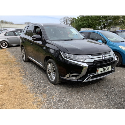 7 - A 2018 Mitsubishi Outlander 4h PHEV SUV J36361 (hybrid electric/automatic), odometer reading 55,759 ... 