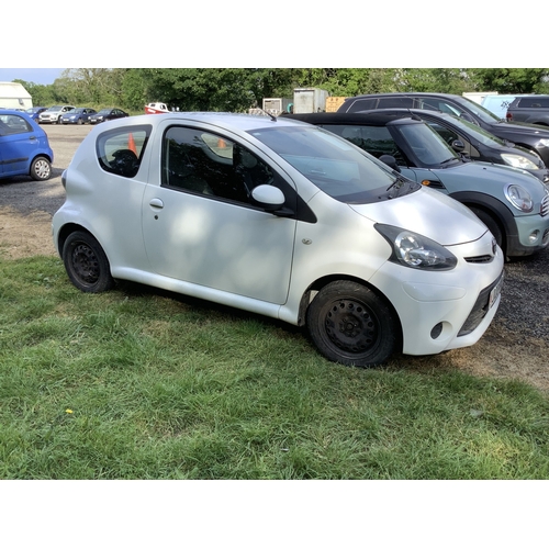4 - A 2012 Toyota Aygo Ice 1.0 three door hatchback J120446 (petrol/manual), odometer reading 52,180 mil... 