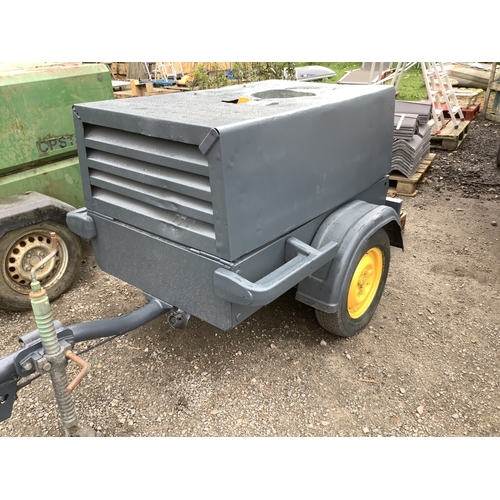 105 - An Atlas Copco two tool road compressor - Yanmar three cylinder engine