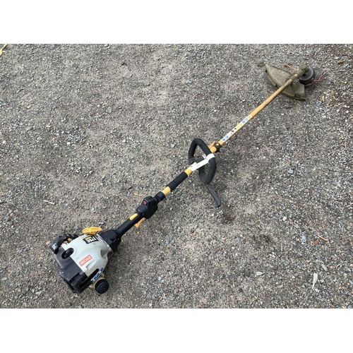 121 - A Ryobi 30cc pole strimmer