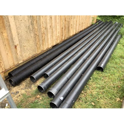 83 - Several lengths of ducting together with two lengths of drainage pipe