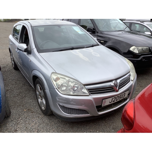 25 - A 2007 Vauxhall Astra Energy 1.6 five door hatchback J20513 (petrol/manual), odometer reading 75,827... 