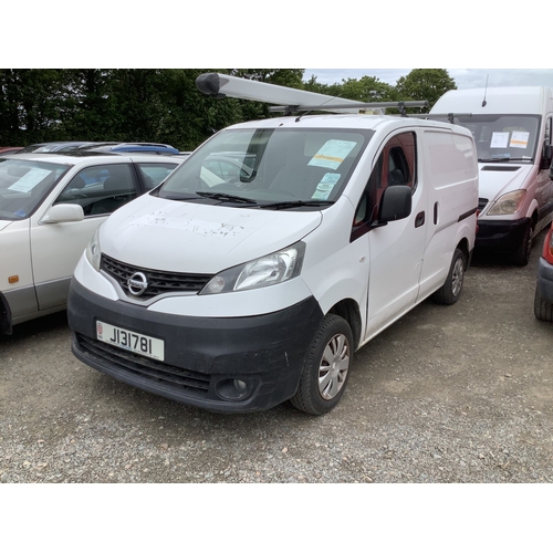 42 - A 2017 Nissan NV200 Acenta 1.5 dCi panel van J131781 (diesel/manual), odometer reading 68,478 miles ... 