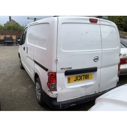 42 - A 2017 Nissan NV200 Acenta 1.5 dCi panel van J131781 (diesel/manual), odometer reading 68,478 miles ... 