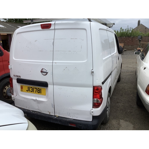 42 - A 2017 Nissan NV200 Acenta 1.5 dCi panel van J131781 (diesel/manual), odometer reading 68,478 miles ... 