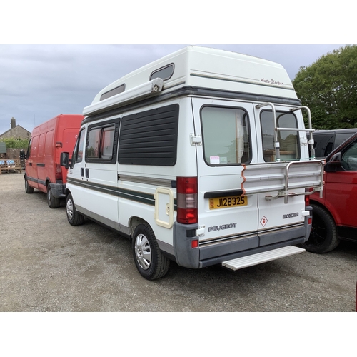 46 - A 1999 Peugeot Boxer 270 2.0 HDi camper van J128325 (petrol/manual), odometer reading 58,381 miles