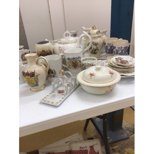 18 - Quantity of collectable pottery including early commemorative ware, Sadler, Crown Ducal, Coalport & ... 