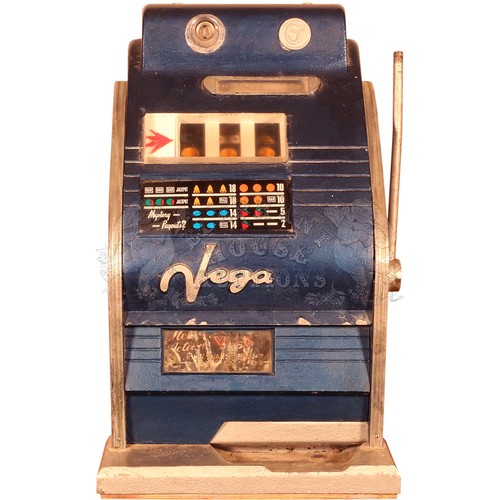 59 - Vega by Vale Automatics - coin operated amusement machine, working order, for restorationOperating o... 