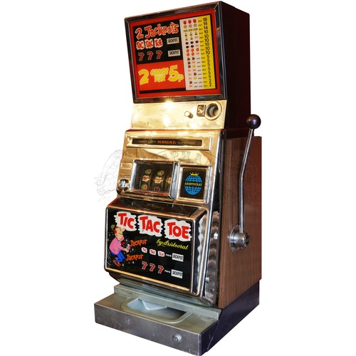 106 - Regal Super '22' Coin Operated One Arm Bandit Slot Machine by Aristocrat Automatics - in overall goo... 