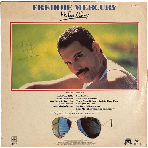 19 - Autographed Album: Freddie Mercury.Keywords:  42447