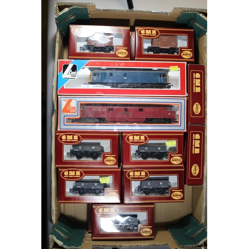 1041 - 22 OO Model Railway. 2x Lima locomotives- BR Class 52 Co-Co diesel hydraulic Western Gladiator, D101... 