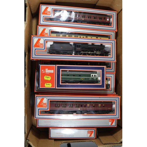 1045 - 15 Lima OO Railway items. A BR Class 5MT Crab 2-6-0 tender locomotive, RN42700. Plus a BR Class 33 B... 