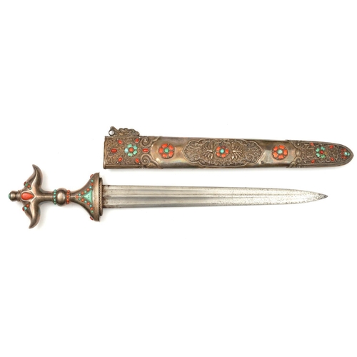 249 - An elaborate and attractive Chinese dagger. 20th century, straight DE blade 33.5cms cut with a pair ... 