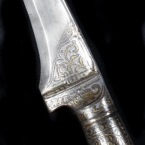 139 - An Indian dagger pesh kabz. 19th century possibly Sialkot, straight SE T-section blade 25cms damasce... 