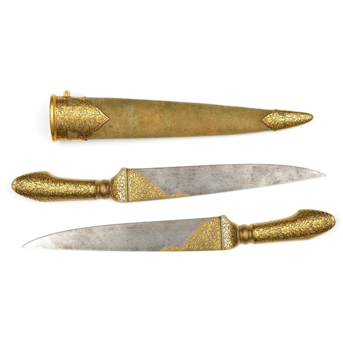 178 - An Indian double dagger. Skilfully made as 2 daggers slotting together to form a single dagger, stra... 