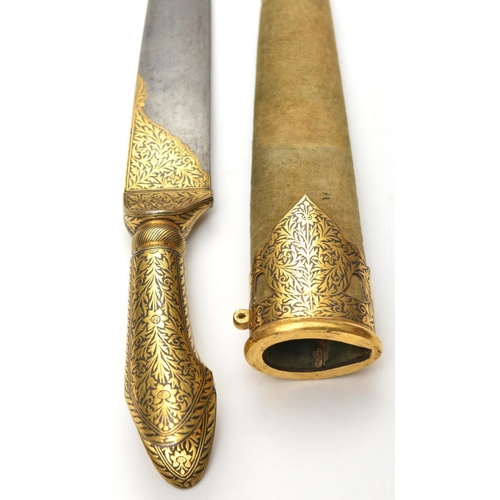 178 - An Indian double dagger. Skilfully made as 2 daggers slotting together to form a single dagger, stra... 