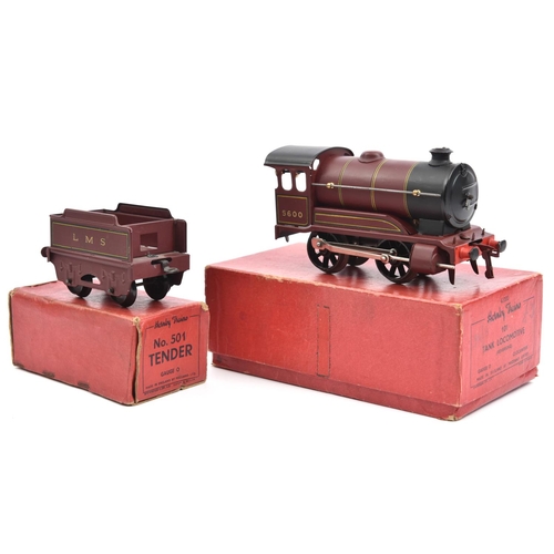 1100 - A Hornby O gauge clockwork type 501 tender locomotive. An example in LMS yellow lined satin maroon l... 