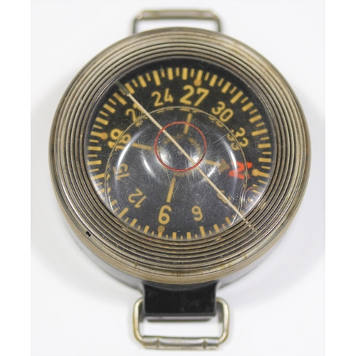 549 - German AK39 pilot’s compass. Plastic casing, marked Armbandkompass, Bauart: Kadlec, Baumuster : AK39... 