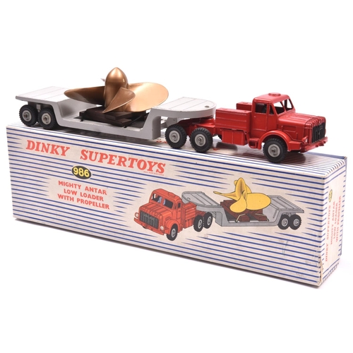 1467 - Dinky Supertoys Mighty Antar Low Loader With Propeller (986). Tractor unit in bright red with grey w... 