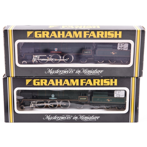 1033 - 2 Graham Farish N Gauge BR 4-6-2 tender locomotives. A West Country Class RN 34012 'Launceston' and ... 