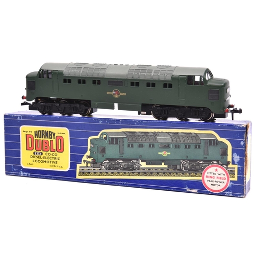 1054 - A Hornby Dublo 3-rail BR Diesel-electric Co-Co locomotive (3232). In dark green livery with grey roo... 