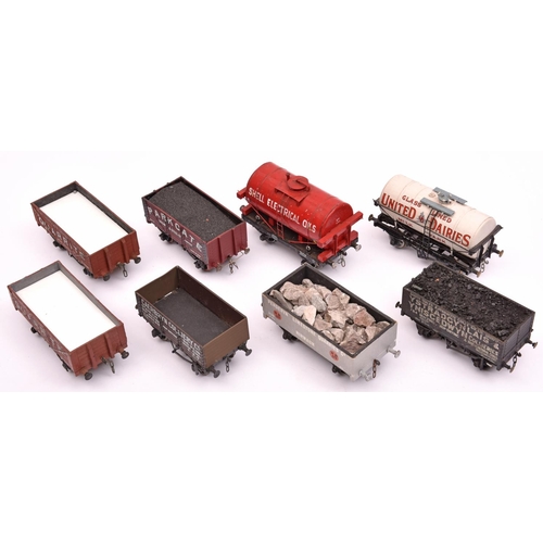 1060 - 8x O Gauge finescale kit built freight wagons. Well constructed and detailed wagons including; 2x ta... 