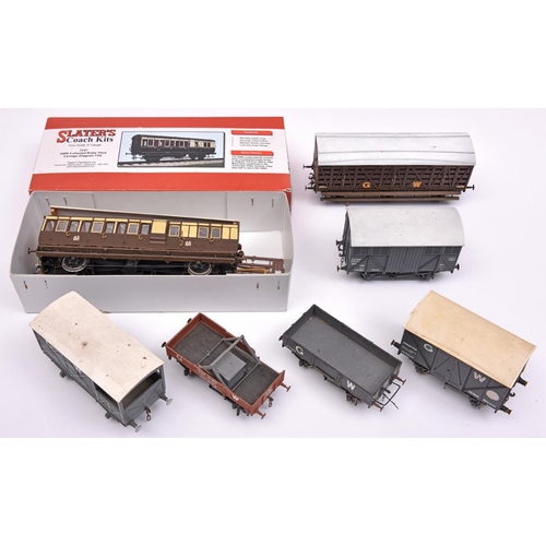 1062 - 7x O Gauge finescale GWR rolling stock items. Including a Slater's Coach Kits GWR 4-wheel Brake Thir... 