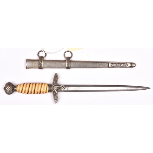 217 - A Third Reich 2nd pattern Luftwaffe officer’s dagger, by Paul Weyersberg & Co, Solingen, with wire b... 