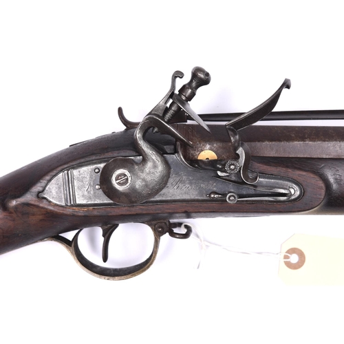 339 - A 12 bore flintlock coaching carbine with top spring bayonet by Brummit (Nottingham) c 1800, 35½” ov... 