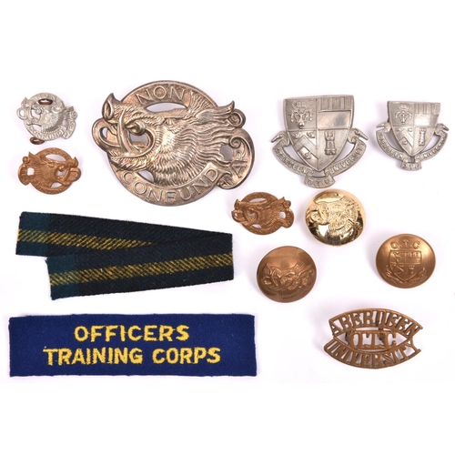 210 - Aberdeen University OTC: 1st patt brass glengarry badge Univ. Arms (1 lug missing) and 2nd patt. boa... 