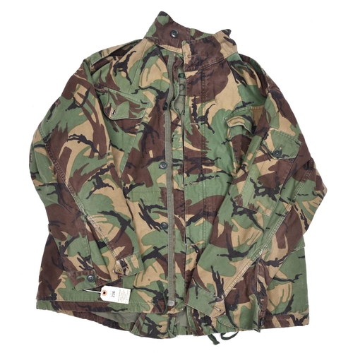 236 - A Denison type camouflage smock,  4 pockets, zip up and 4 button front, with shoulder straps. GC (so... 