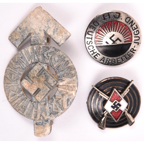 115 - Third Reich Hitler Youth proficiency badge, the back with RZM mark and maker's code “MI/72”, un-numb... 