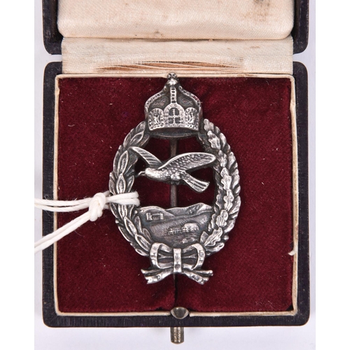 121 - A post-WW1 Prussian Prinzen size Commemorative Pilots' badge, appears to be of cast unmarked silver,... 