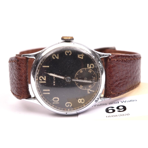 69 - DH marked Helma wristwatch. Serial D 07996 H. Plated case (refinished), 32mm without crown. Fixed ba... 