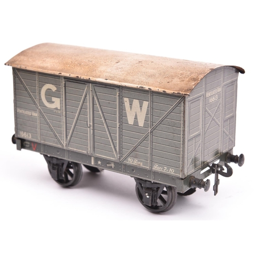 104 - A Gauge One Carette for Bassett Lowke GWR 10-ton Ventilated Van, 16613. With grey litho printed side... 