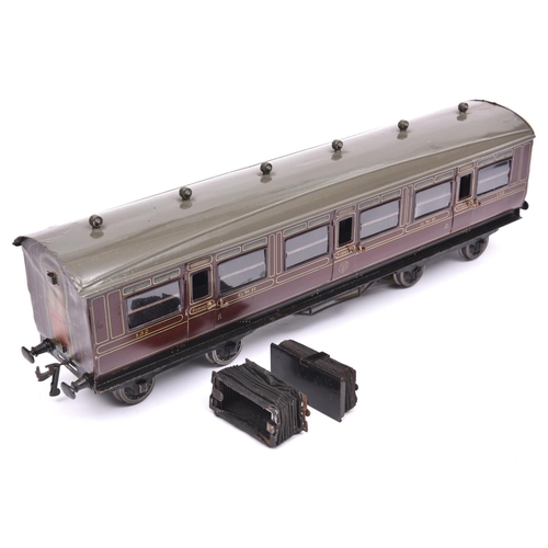 116 - A Gauge One railway Bing 1921 GWR Full First corridor compartment coach with opening doors. 132, in ... 