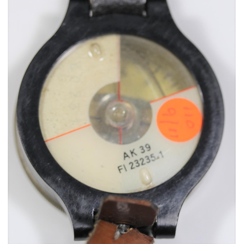 25 - German AK39 pilot’s compass. Plastic casing, marked Fl 23235-1, serial 6023. 60mm in diameter, rotat... 