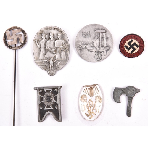 64 - 2 Third Reich “Workers’ Day” pin back badges: 1935, and 1st May 1936; a plastic Army Pioneer standar... 