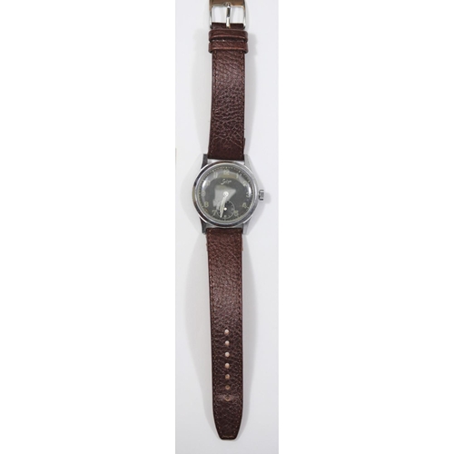 69 - D marked Selza wristwatch. Serial D 509445. Plated case with brushed finish, light wear, 33mm withou... 