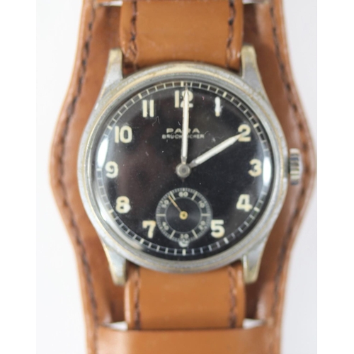 86 - DH marked Para wristwatch. Serial D8514H. Plated case, brushed finish, some plating loss, 35mm witho... 