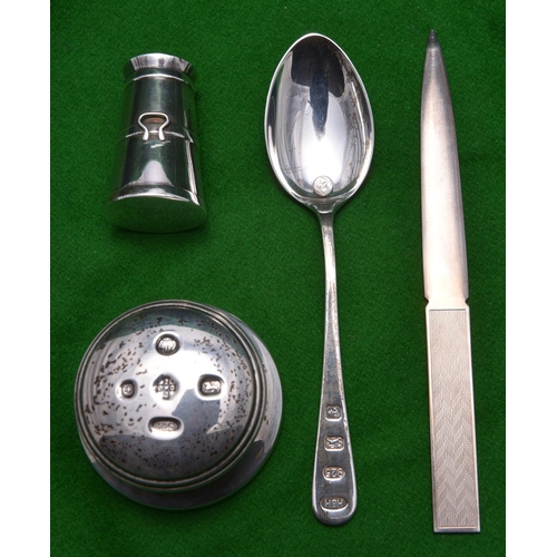 17 - 4x silver items. A paperweight hallmarked Birmingham 2000, 'LJM' for L.J. Millington. A paperknife w... 