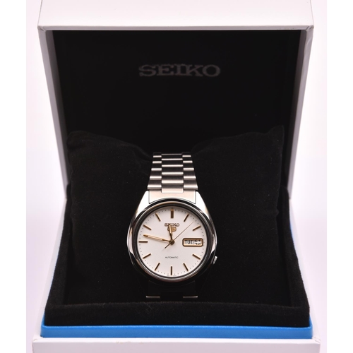 199 - A Seiko Perpetual Calendar Cal.6A32 Automatic watch with automatic self winding movement. Stainless ... 