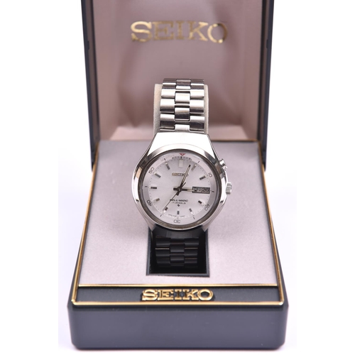 200 - A Seiko Bell-matic Automatic watch with automatic self winding movement. Stainless steel case and br... 