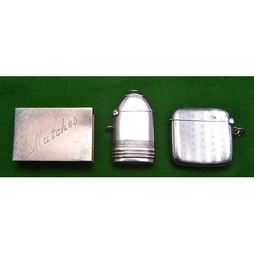 21 - 2x silver Vesta cases and a silver matchbox cover. Engine turned Vesta case hallmarked Birmingham 19... 