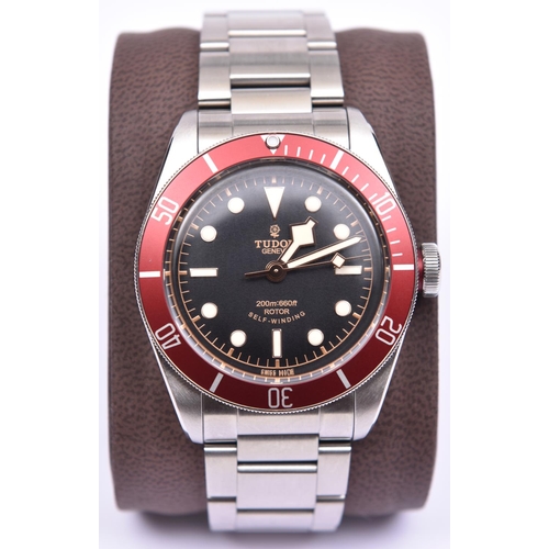 211 - A Tudor Black Bay Heritage watch with automatic self winding mechanism. Stainless steel case and bra... 