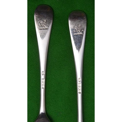 37 - A matching collection of 6x silver forks and 4x silver dessert spoons all with matching crest on han... 